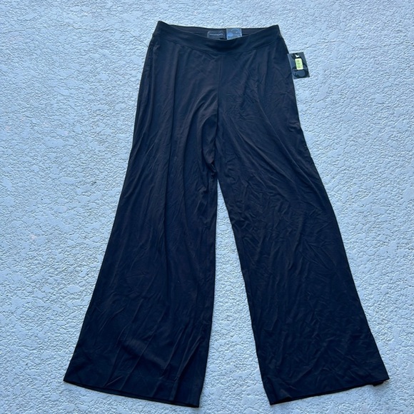 NWT Investments Soft Black Bootcut Regular Length Pull on Pants Size M R Med - Picture 1 of 6